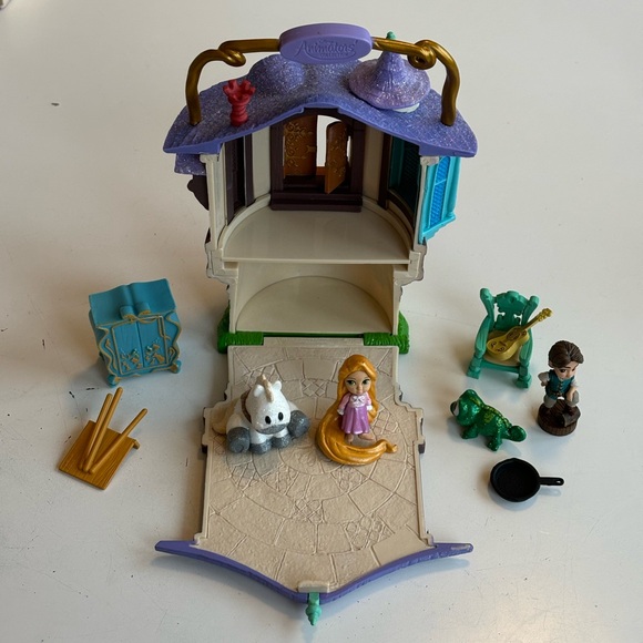 EUC Disney Animator’s Cottage Littles RAPUNZEL - Picture 2 of 2